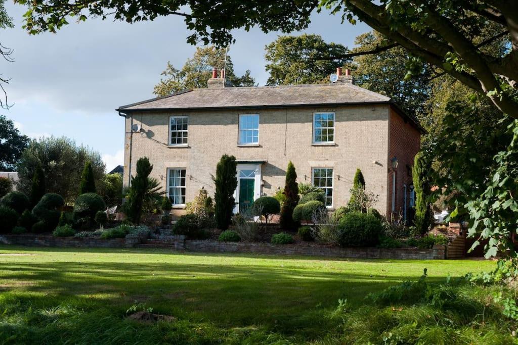Firs Sleeps 15 Stunning Country House With Hot Tub Sudbourne Exteriör bild