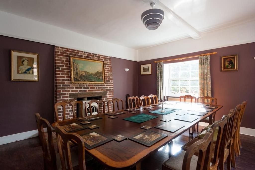 Firs Sleeps 15 Stunning Country House With Hot Tub Sudbourne Exteriör bild
