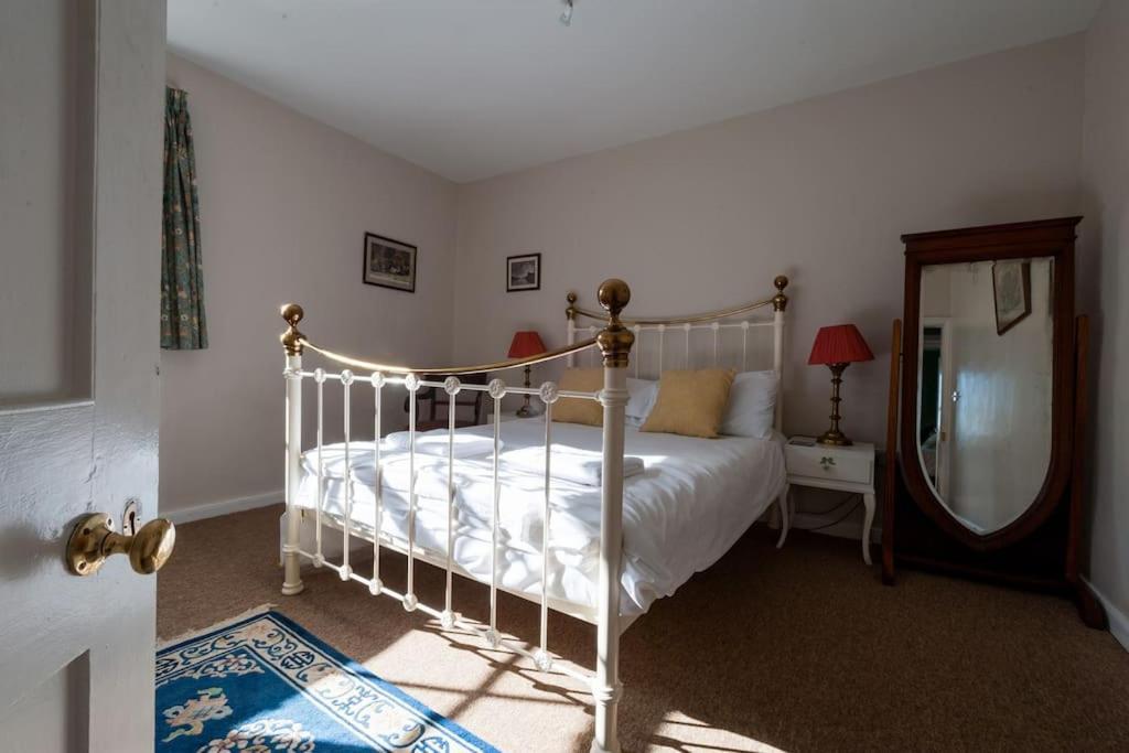 Firs Sleeps 15 Stunning Country House With Hot Tub Sudbourne Exteriör bild