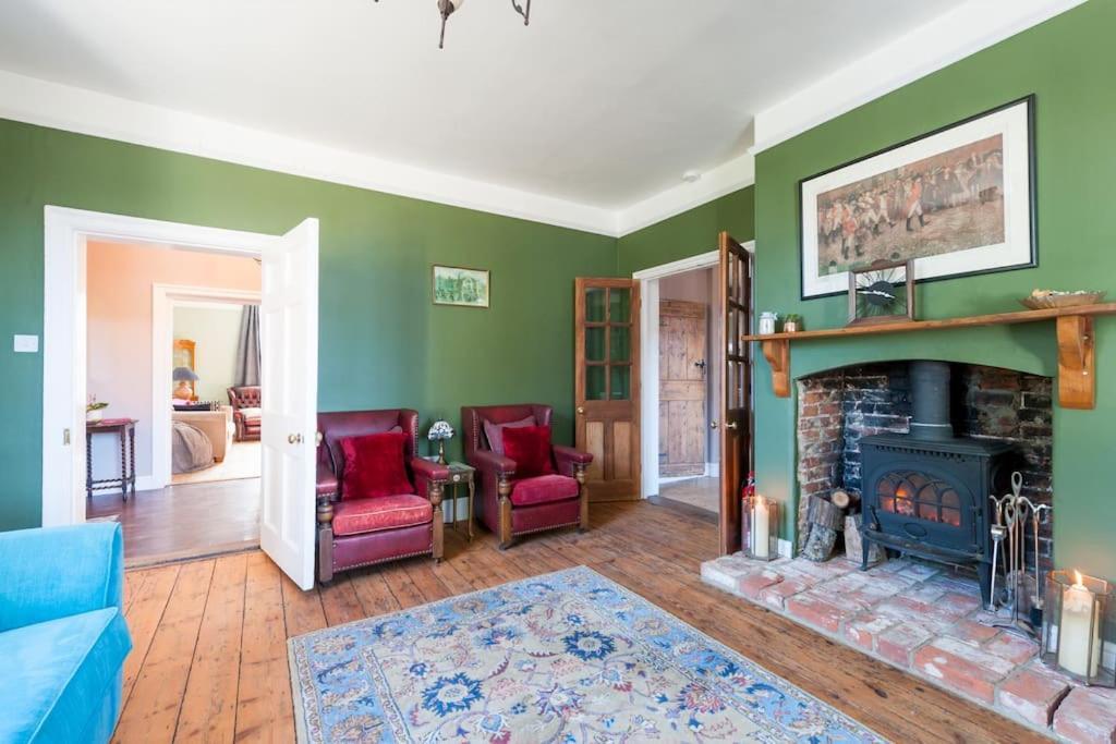Firs Sleeps 15 Stunning Country House With Hot Tub Sudbourne Exteriör bild