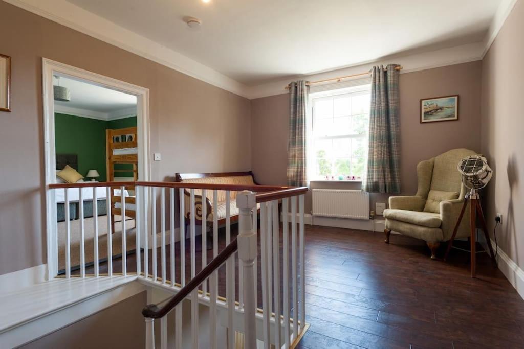 Firs Sleeps 15 Stunning Country House With Hot Tub Sudbourne Exteriör bild
